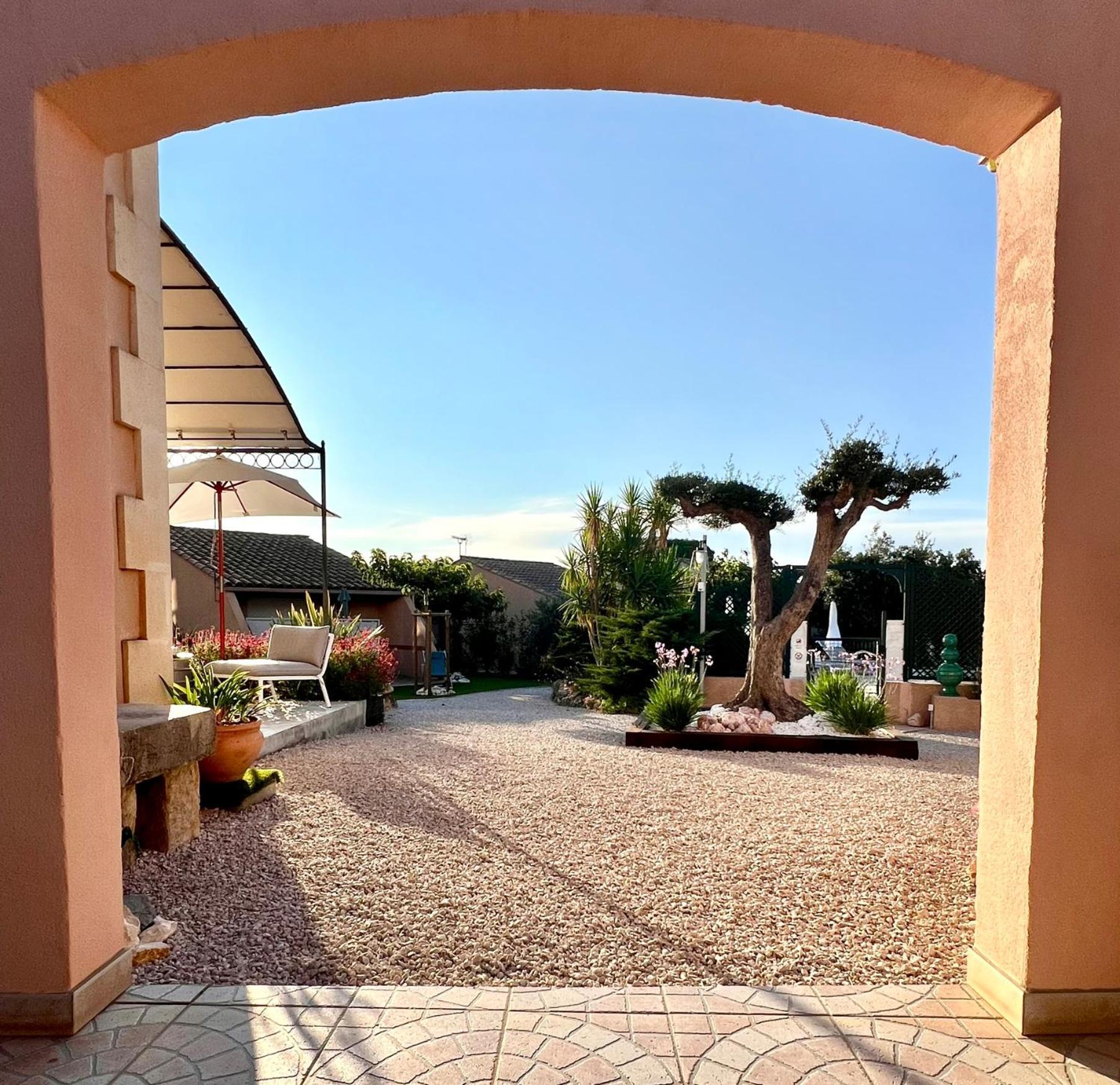 Saint-Jean-de-Fos Melisande Au Pays Des Orjouliers מראה חיצוני תמונה